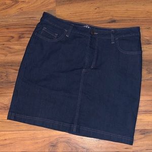 Riders by Lee mid rise dark wash denim skort